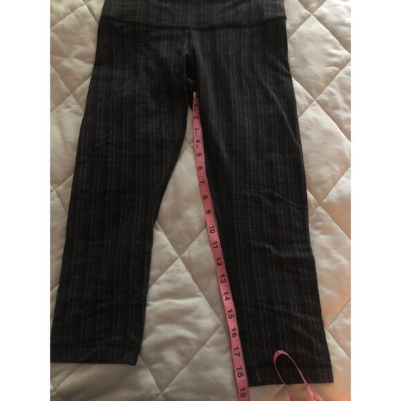 Women's Lululemon Wunder Under Ziggy Wee September Black / Gray Crop Leggings - Picture 7 of 11